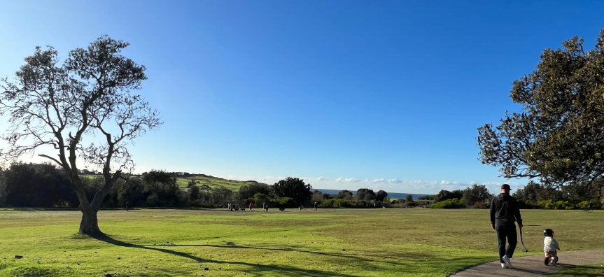 Griffith Park Dog Off-leash area shared path